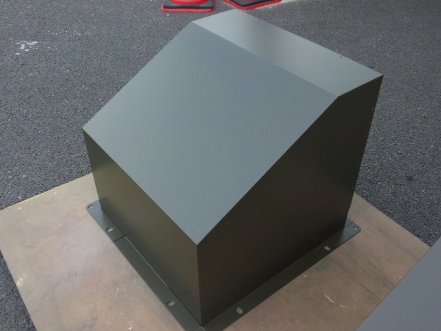 換気フード・排気ダクト