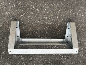 溶融亜鉛めっき仕上げ 盤下部架台