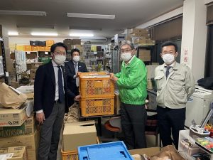 SDGs取り組み_フードドライブ_宇都宮市に食品寄附_300x225_2021年11月